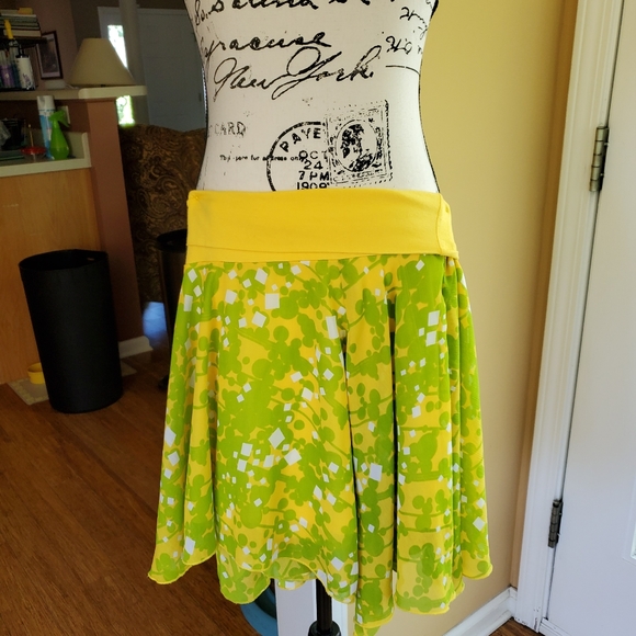 Women's Lux Skirt, Size XS - Picture 5 of 11